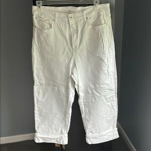 INC International Concepts White Ankle & Cropped Jeans